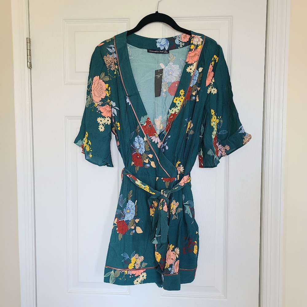 NWT A&F Floral Kimono Romper - Medium - Picture 5 of 6